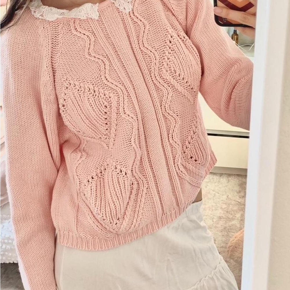 Coquette vintage pink sweater with lace collar - Picture 6 of 6
